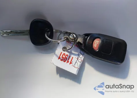 2013 Hyundai Tucson Gls z USA, uszkodzony, nr VIN KM8JUCAC2DU621771